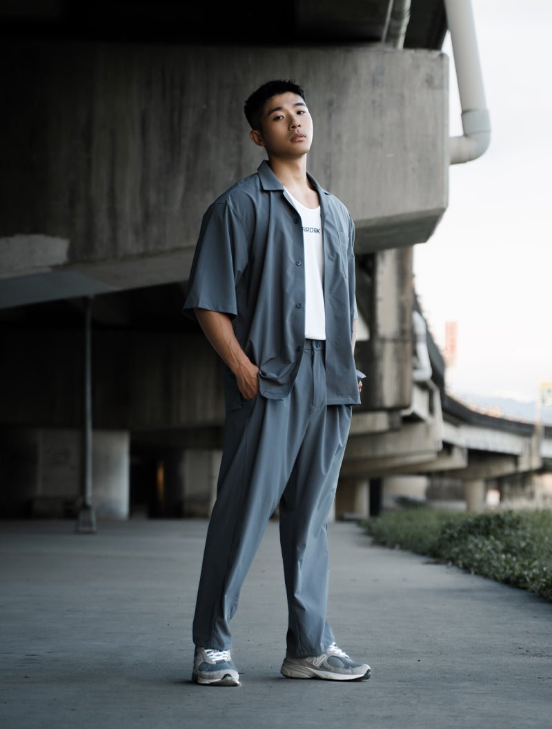 LightDry™ 輕盈機能開襟襯衫 (黑) - AROAK 機能健身服飾 | 專為健人打造