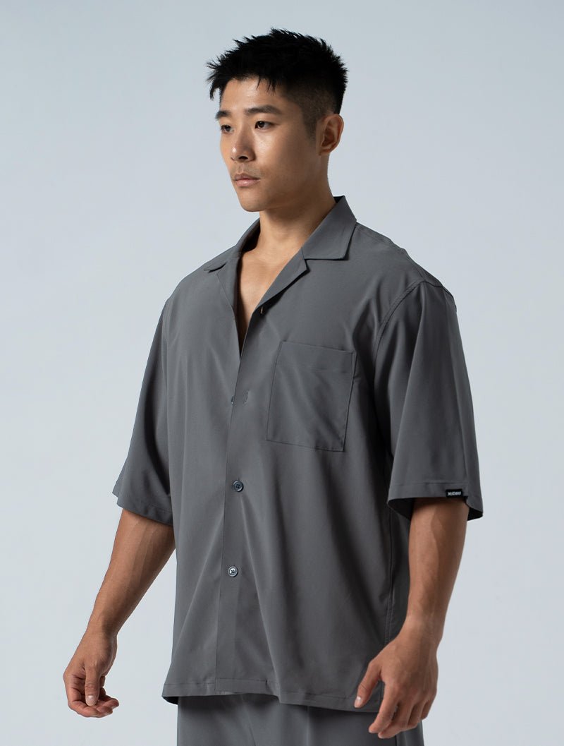 LightDry™ 輕盈機能開襟襯衫 (犀牛灰) - AROAK 機能健身服飾 | 專為健人打造