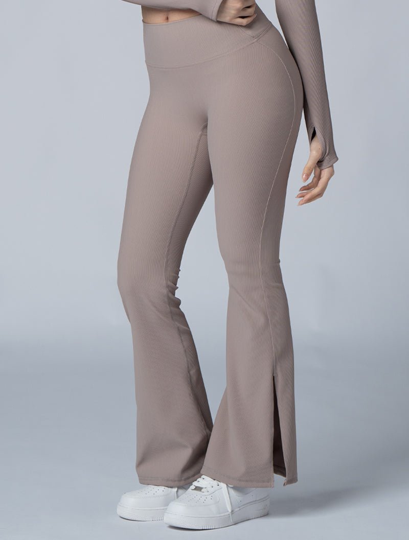 Lumin™S型蜜臀開衩喇叭瑜珈褲 24 - 2 (奶茶杏) - AROAK 機能健身服飾 | 專為健人打造