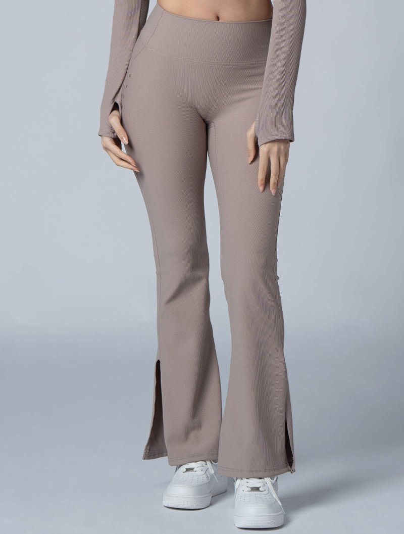 Lumin™S型蜜臀開衩喇叭瑜珈褲 24 - 2 (奶茶杏) - AROAK 機能健身服飾 | 專為健人打造