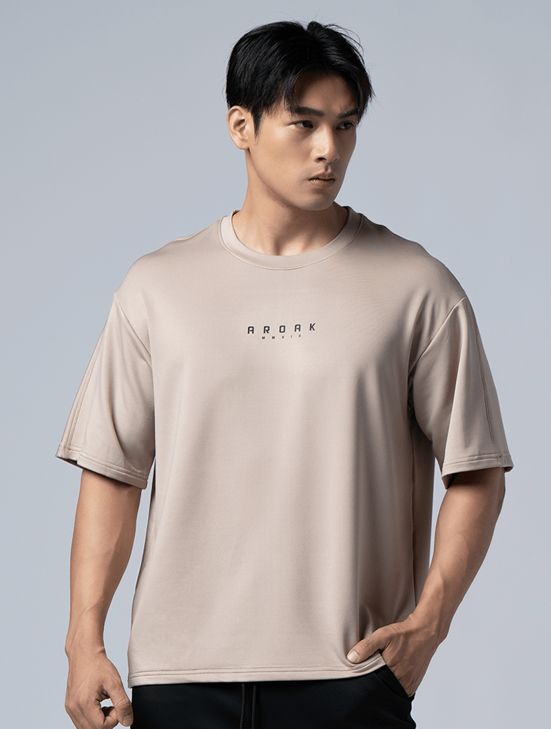 ONE - WAY™ 單向導濕後袖剪接訓練上衣 (灰褐) - AROAK 機能健身服飾 | 專為健人打造