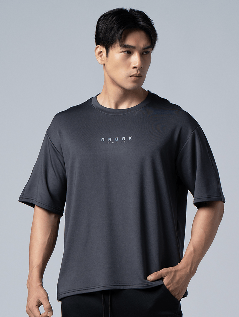 ONE - WAY™ 單向導濕後袖剪接訓練上衣 (鐵灰) - AROAK 機能健身服飾 | 專為健人打造