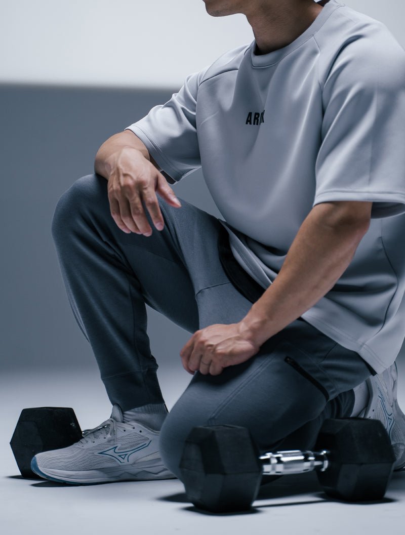 SIRO™ - Shield 休閒工裝束口褲 (黑) - AROAK 機能健身服飾 | 專為健人打造