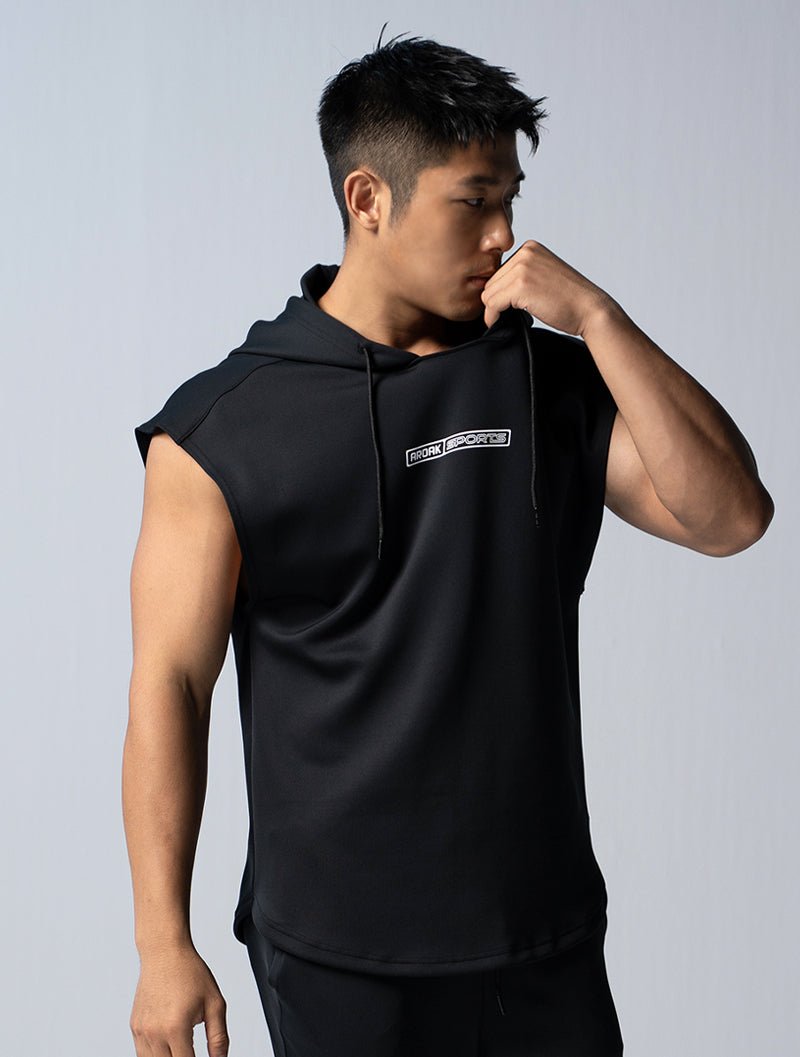 AirFlex™ 連帽寬肩背心 (黑) - AROAK 機能健身服飾 | 專為健人打造
