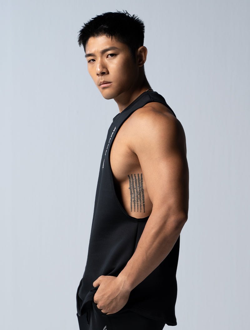 AirFlex™ 窄肩訓練背心 (黑) - AROAK 機能健身服飾 | 專為健人打造