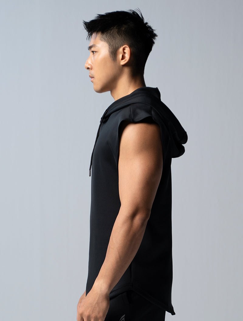 AirFlex™ 連帽寬肩背心 (黑) - AROAK 機能健身服飾 | 專為健人打造