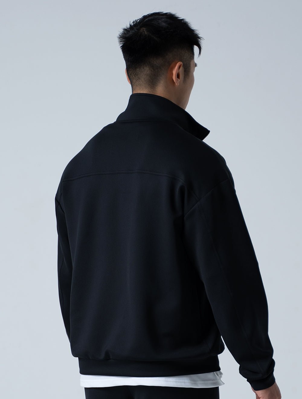 AirFlex™ 立領運動夾克 (黑) - AROAK 機能健身服飾 | 專為健人打造