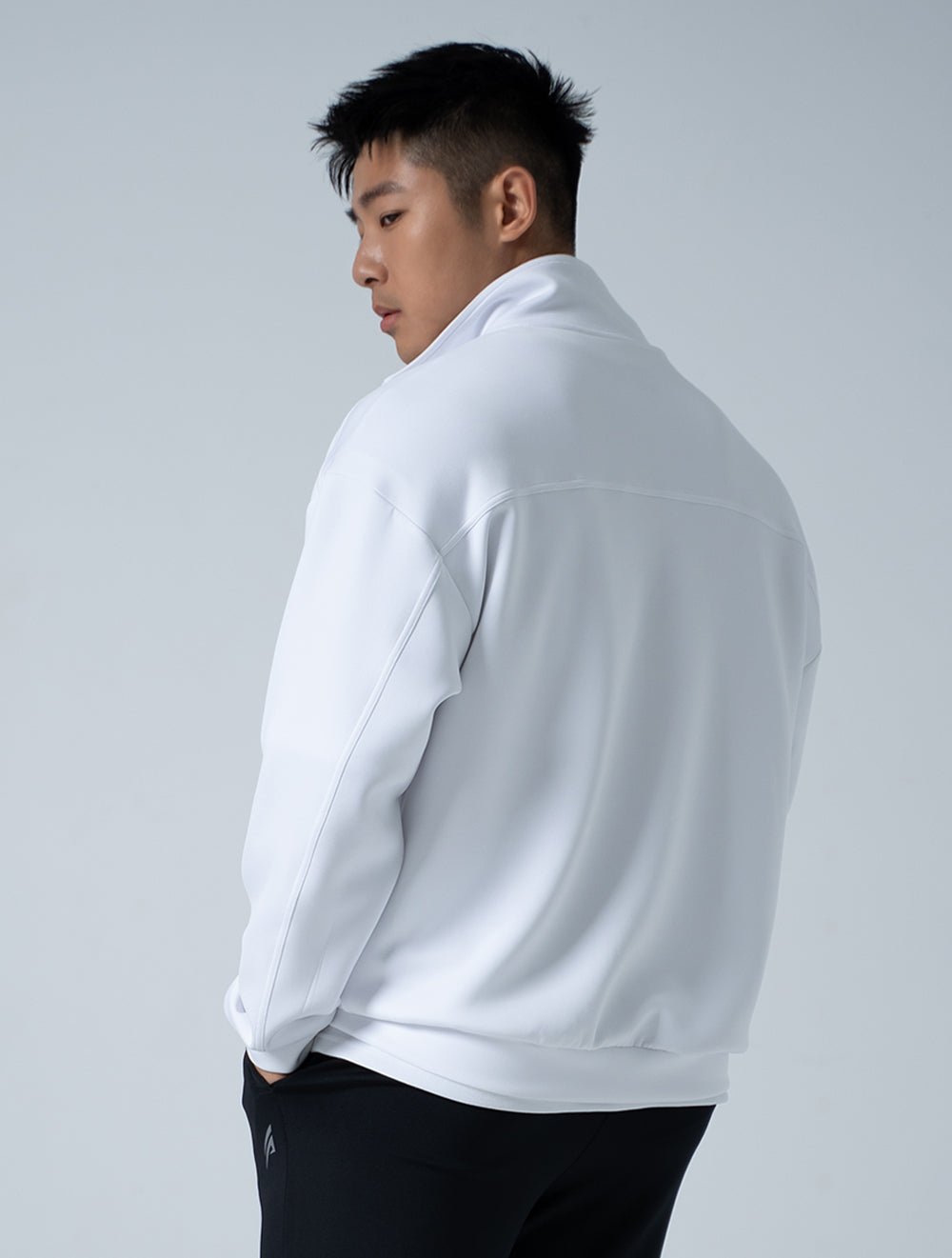 AirFlex™ 立領運動夾克 (白) - AROAK 機能健身服飾 | 專為健人打造