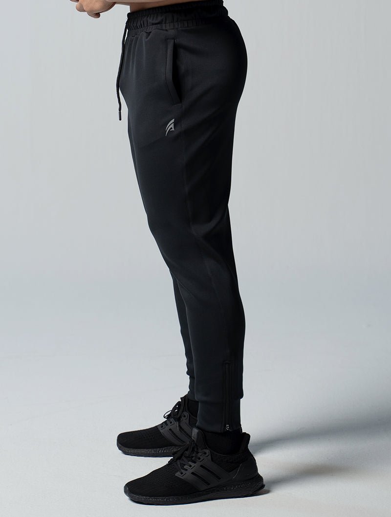 AirFlex™疾速機能九分褲 (黑) - AROAK 機能健身服飾 | 專為健人打造