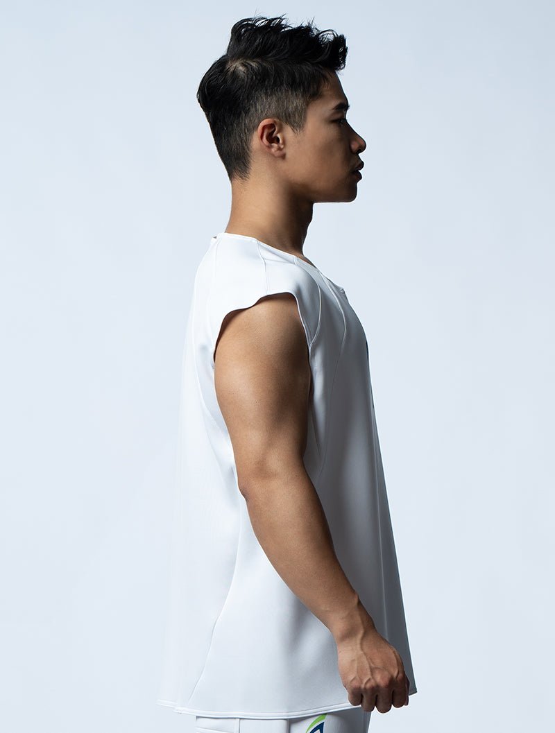 AirFlex™ 征服之道寬肩背心 (白) - AROAK 機能健身服飾 | 專為健人打造