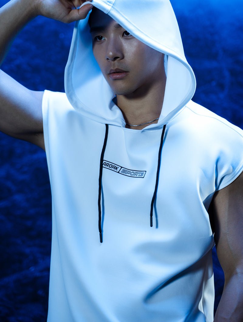 AirFlex™ 連帽寬肩背心 (黑) - AROAK 機能健身服飾 | 專為健人打造