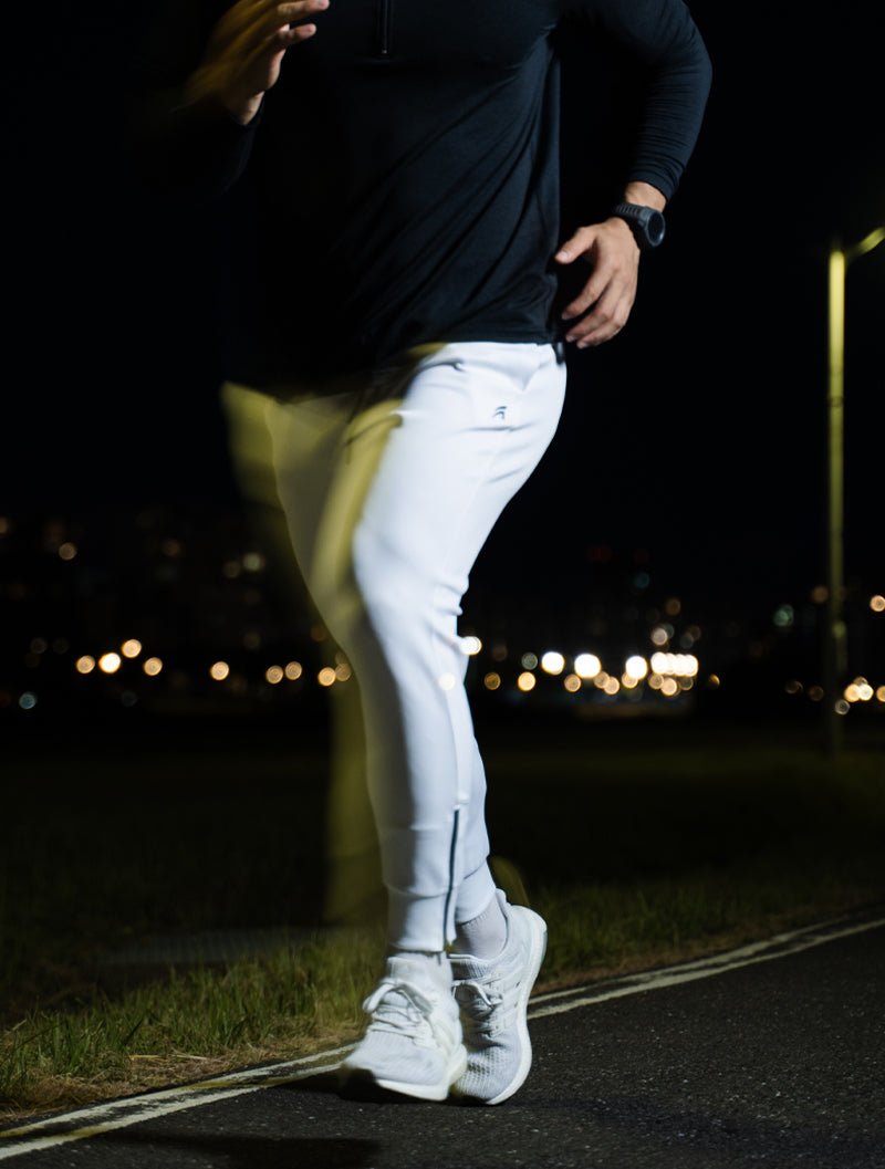 AirFlex™疾速機能九分褲 (黑) - AROAK 機能健身服飾 | 專為健人打造