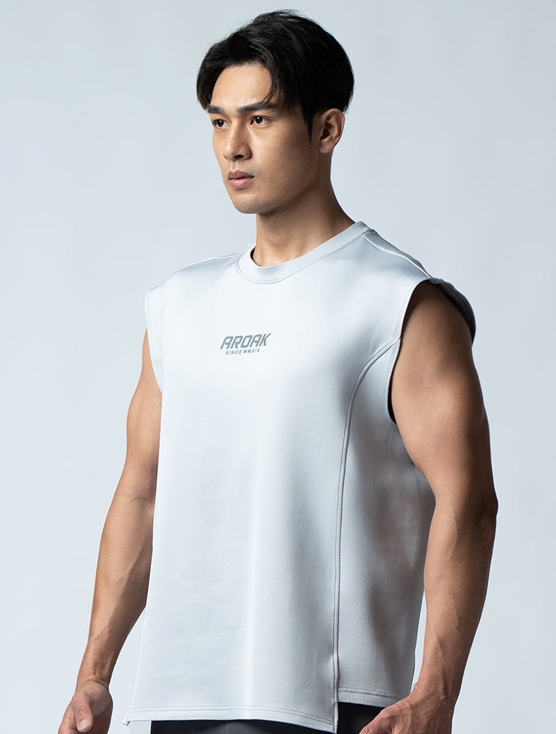AirFlex™ 立體剪裁寬肩背心 (淺灰) - AROAK 機能健身服飾 | 專為健人打造