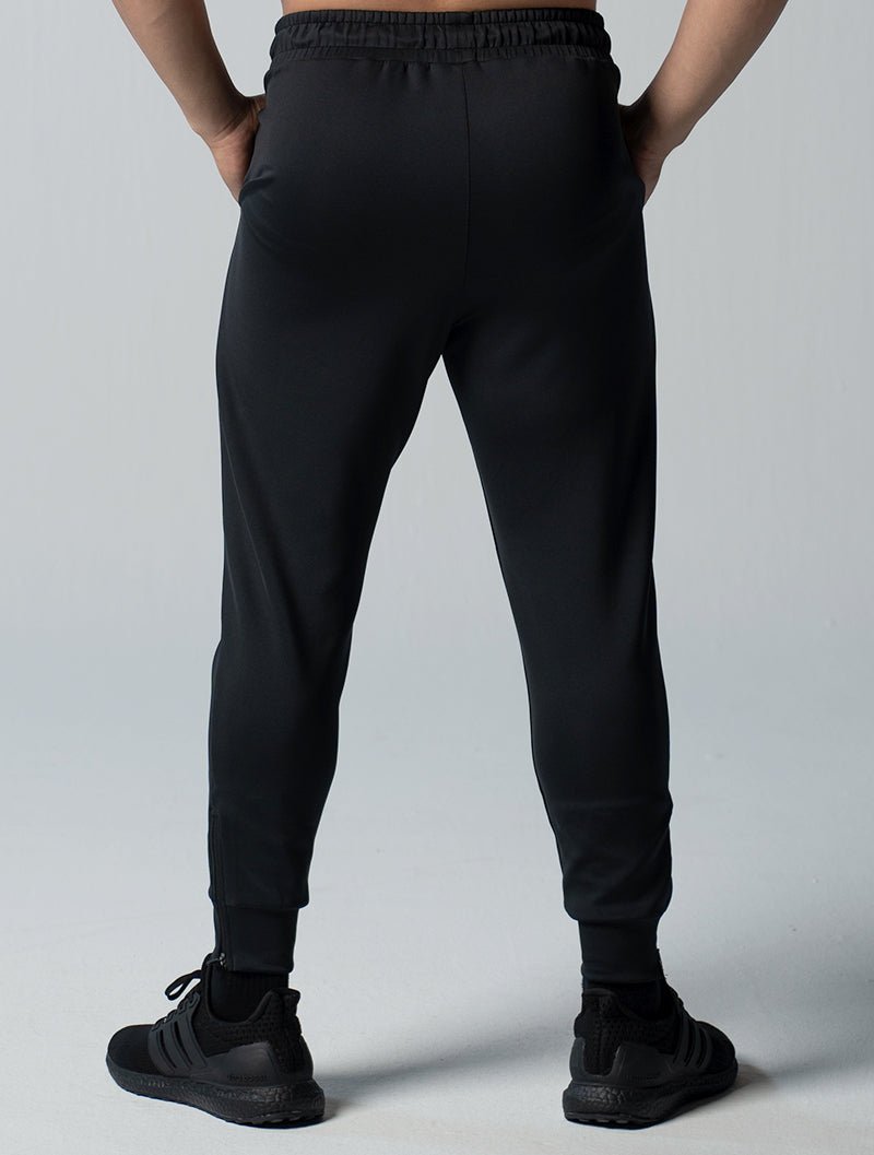 AirFlex™疾速機能九分褲 (黑) - AROAK 機能健身服飾 | 專為健人打造