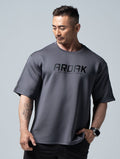 AirFlex™ AROAK OVERSIZED後袖剪接訓練上衣 (鐵灰) - AROAK 機能健身服飾 | 專為健人打造