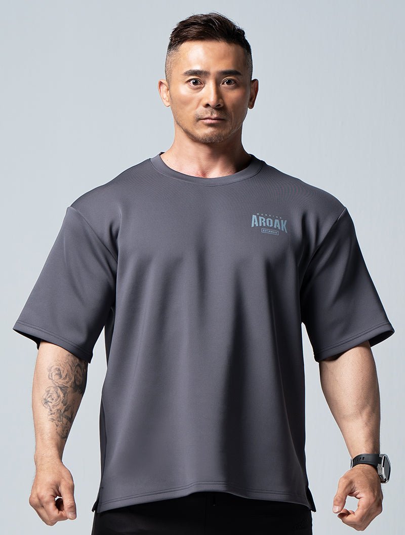 AirFlex™ 戰士的怒吼 OVERSIZED短袖上衣 (鐵灰) - AROAK 機能健身服飾 | 專為健人打造