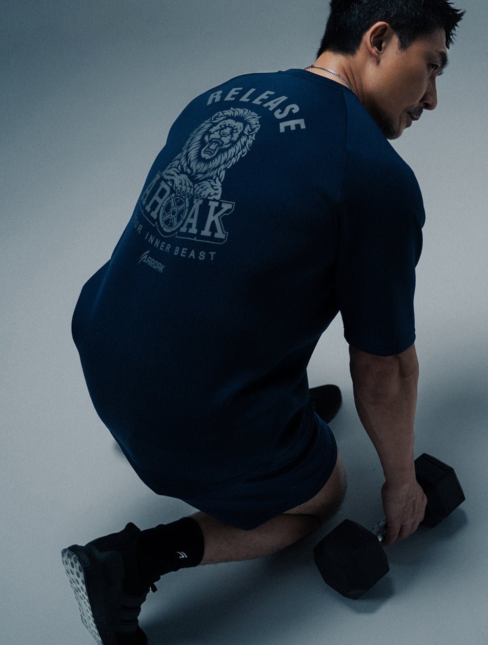 AirFlex™ 萬獸之尊 OVERSIZED 機能短袖上衣 (丈青) (4/2 14:00 準時發售) - AROAK 機能健身服飾 | 專為健人打造