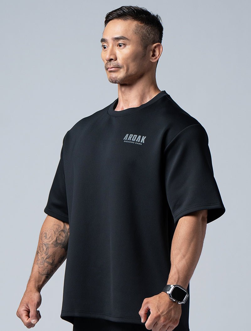 AirFlex™曙光戰士OVERSIZED短袖上衣 (黑) - AROAK 機能健身服飾 | 專為健人打造