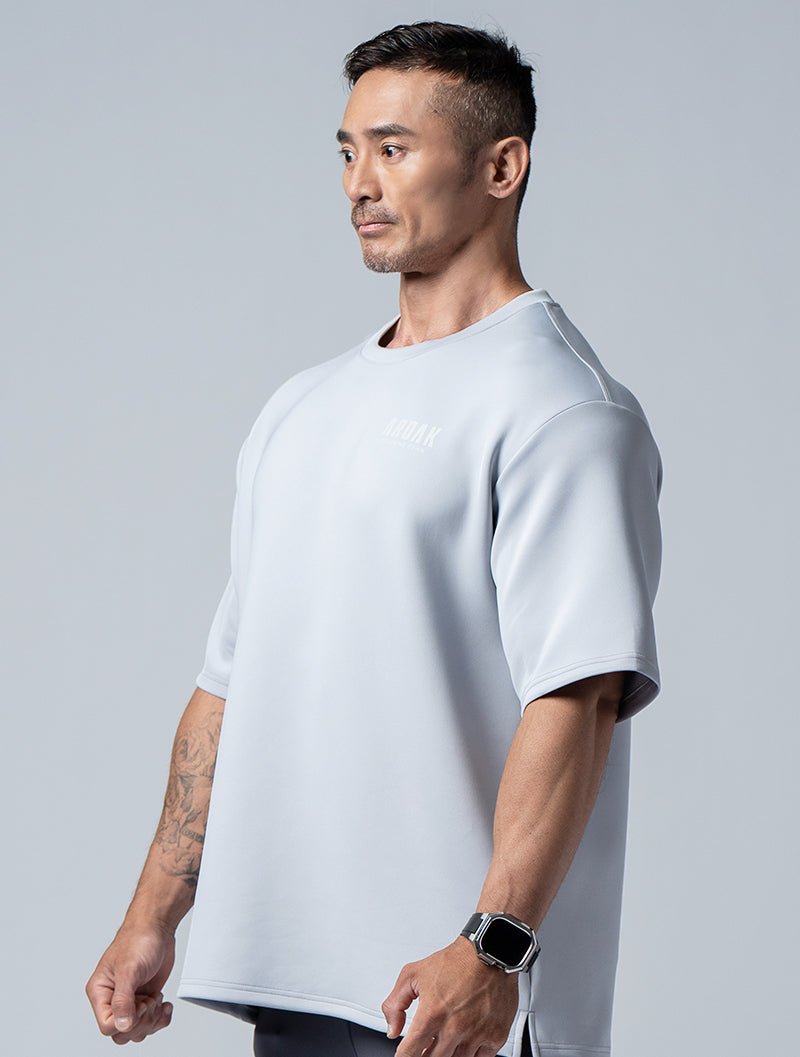 AirFlex™曙光戰士OVERSIZED短袖上衣 (淺灰) - AROAK 機能健身服飾 | 專為健人打造