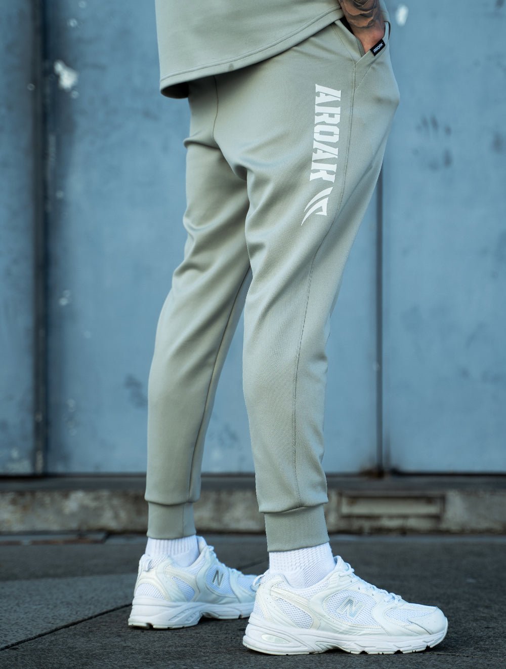 AirSculpt™ 印花機能長褲 (黑) - AROAK 機能健身服飾 | 專為健人打造