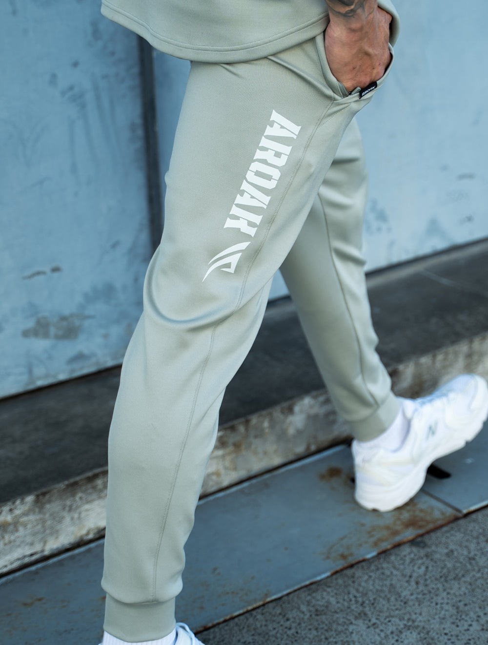 AirSculpt™ 印花機能長褲 (黑) - AROAK 機能健身服飾 | 專為健人打造