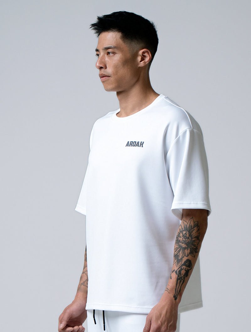 AirSculpt™ OVERSIZED 短袖上衣 (白) - AROAK 機能健身服飾 | 專為健人打造
