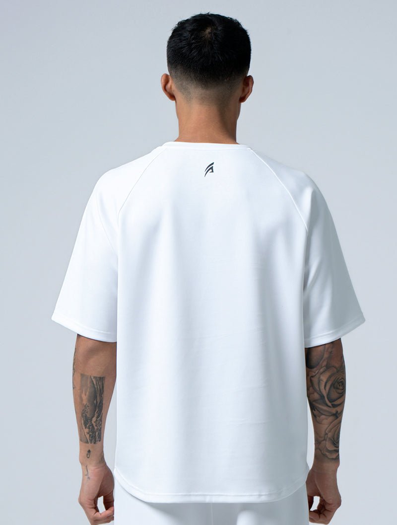 AirSculpt™ OVERSIZED 拉克蘭袖上衣 (白) - AROAK 機能健身服飾 | 專為健人打造