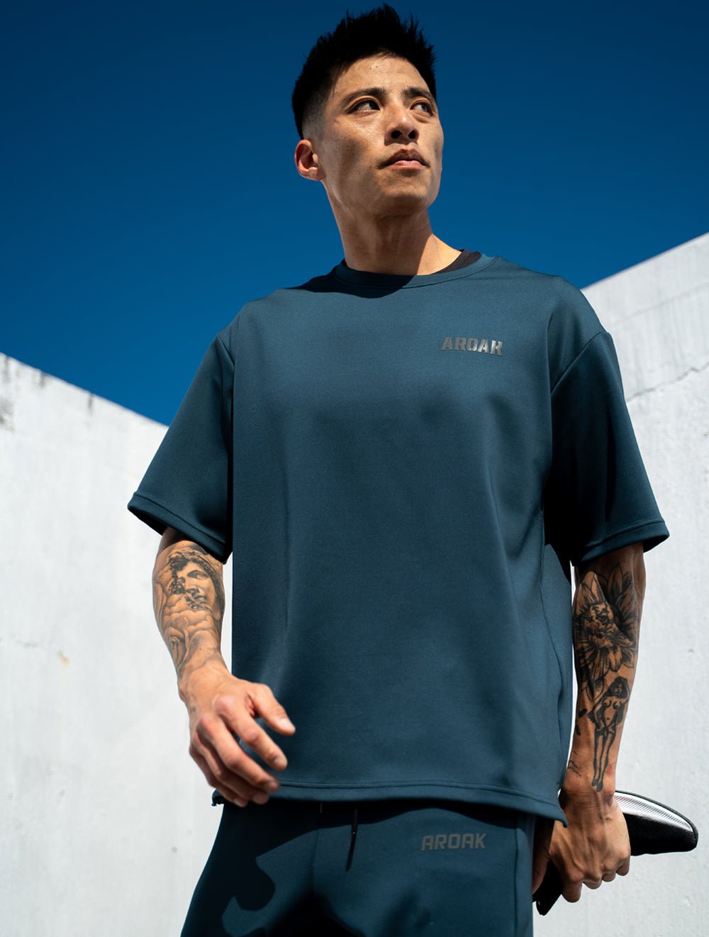 AirSculpt™ OVERSIZED 短袖上衣 (黑) - AROAK 機能健身服飾 | 專為健人打造