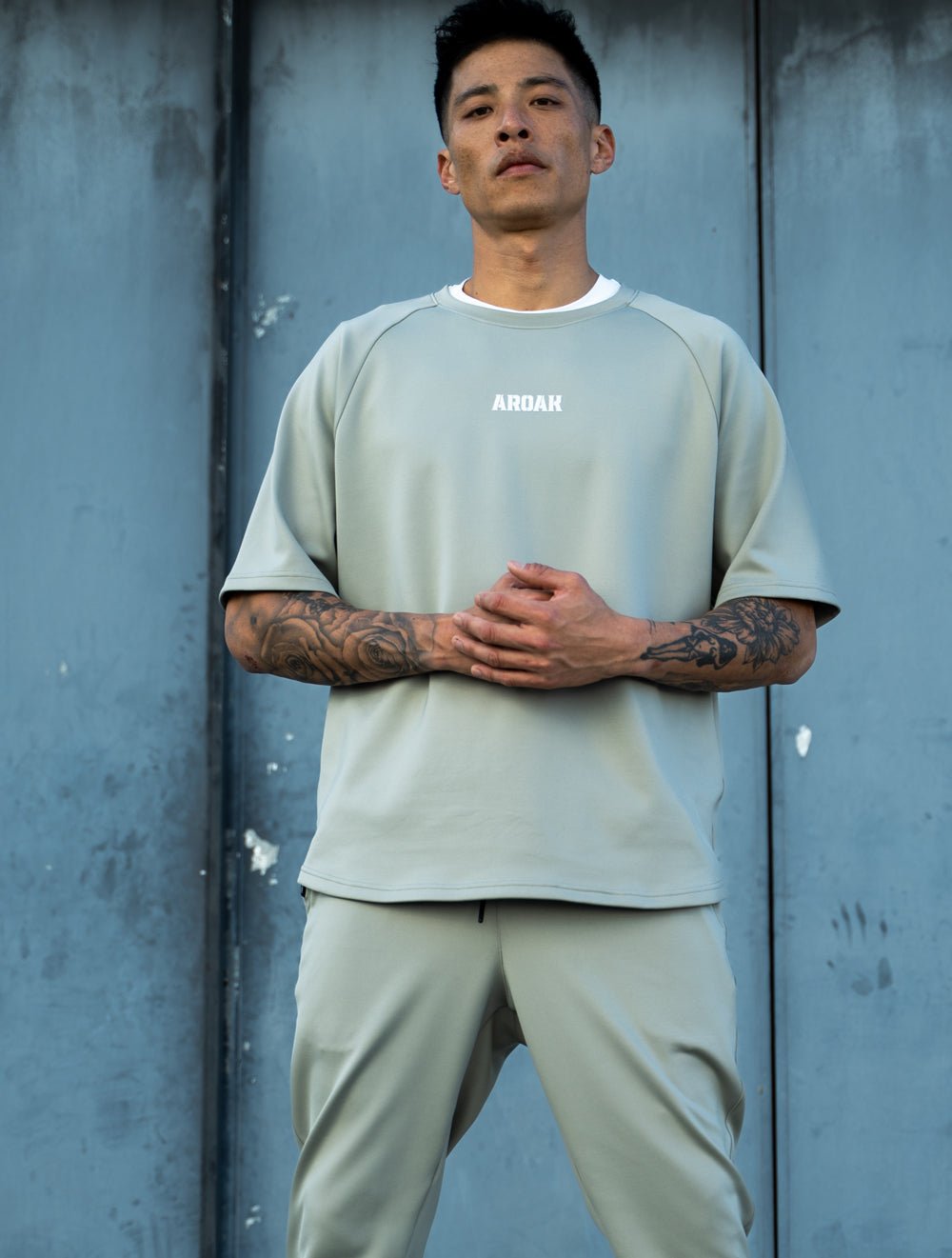 AirSculpt™ OVERSIZED 拉克蘭袖上衣 (黑) - AROAK 機能健身服飾 | 專為健人打造