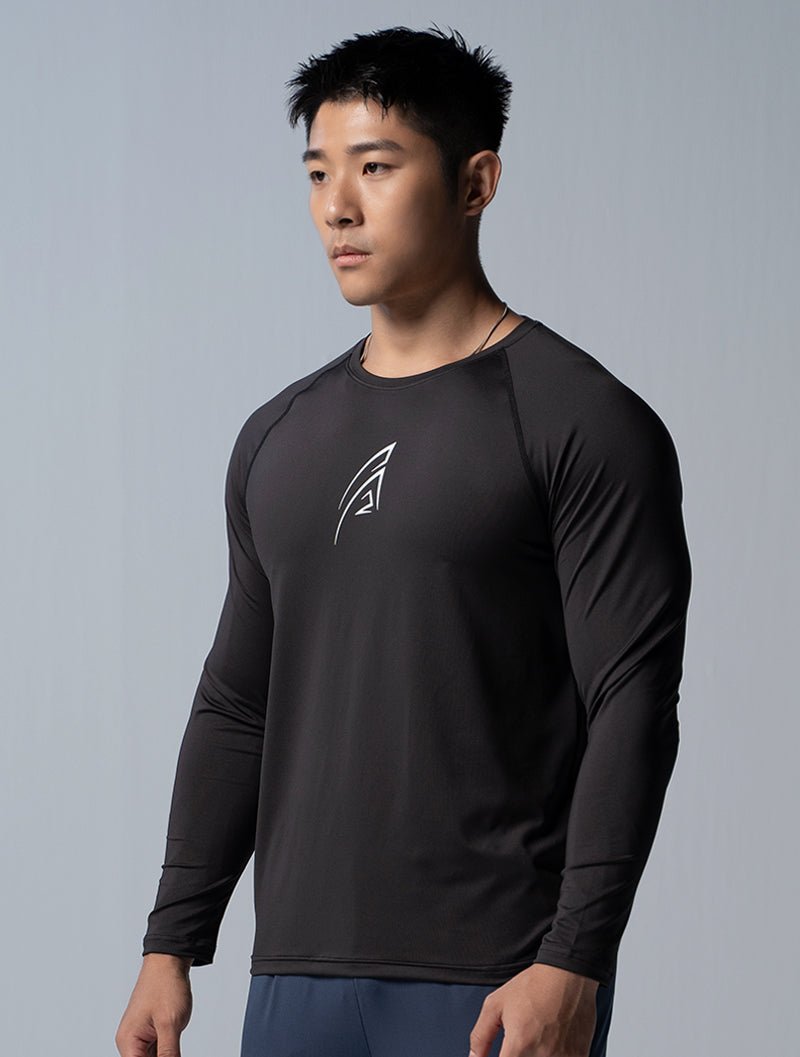 ArcTech™ 極簡核心拉克蘭袖機能上衣 (黑) - AROAK 機能健身服飾 | 專為健人打造