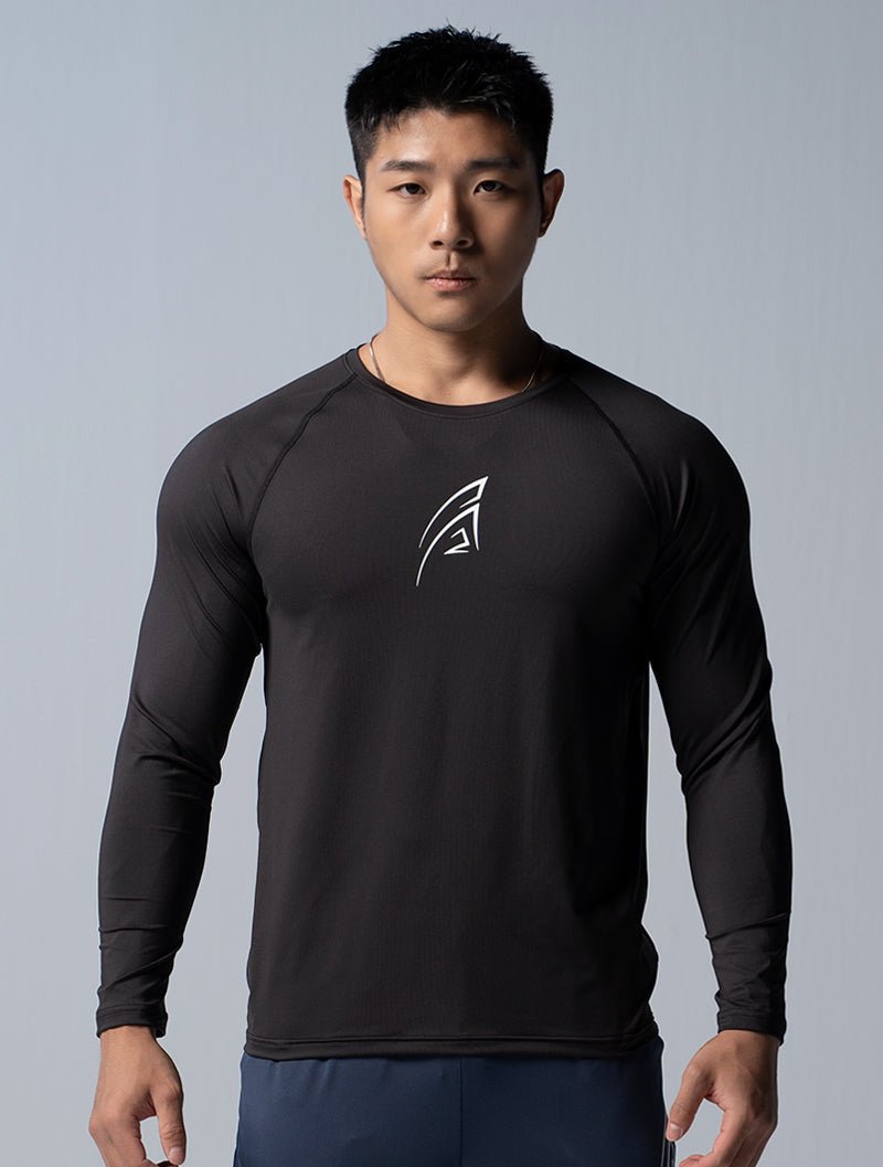 ArcTech™ 極簡核心拉克蘭袖機能上衣 (黑) - AROAK 機能健身服飾 | 專為健人打造