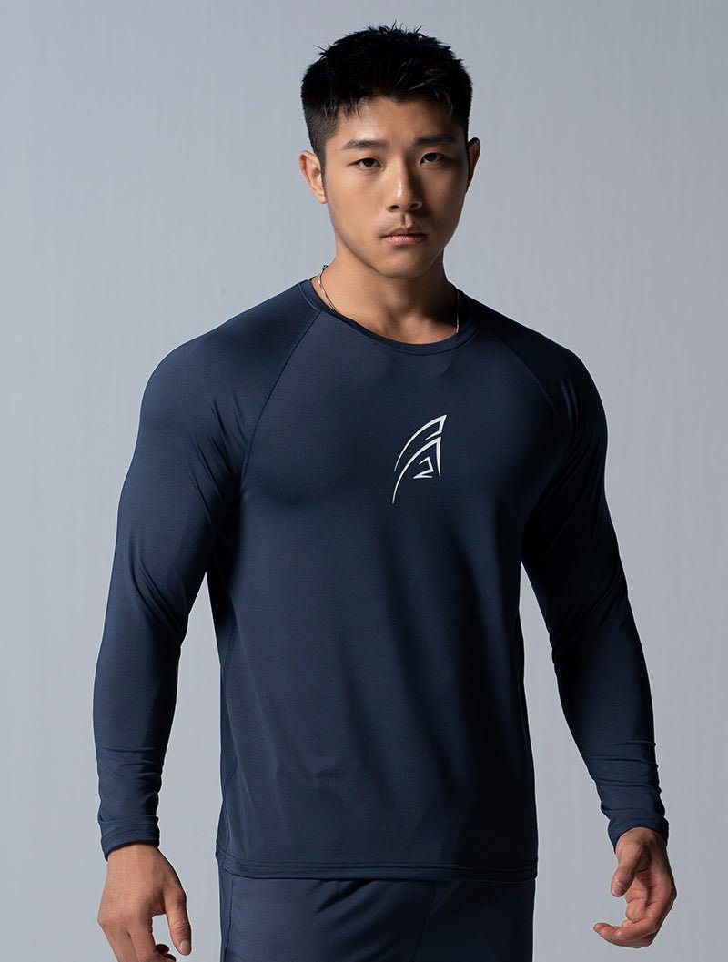 ArcTech™ 極簡核心拉克蘭袖機能上衣 (深藍) - AROAK 機能健身服飾 | 專為健人打造