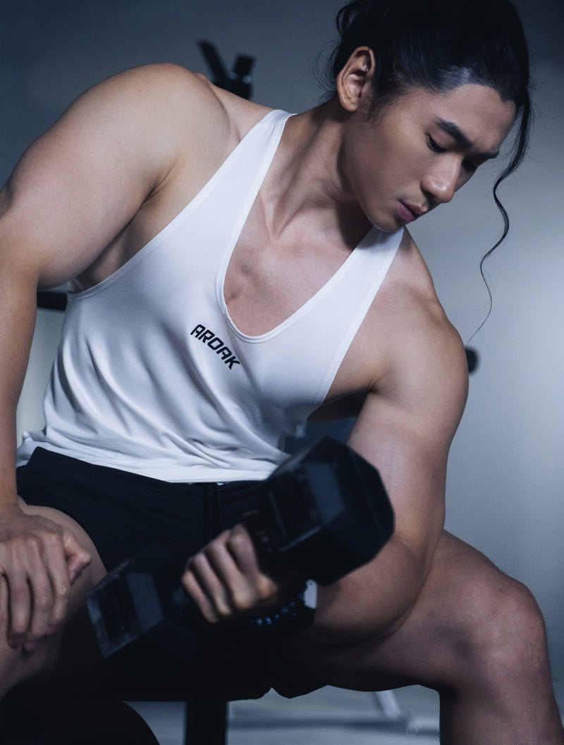 ArcTech™ 機能細肩挖背訓練背心 (碳黑) - AROAK 機能健身服飾 | 專為健人打造