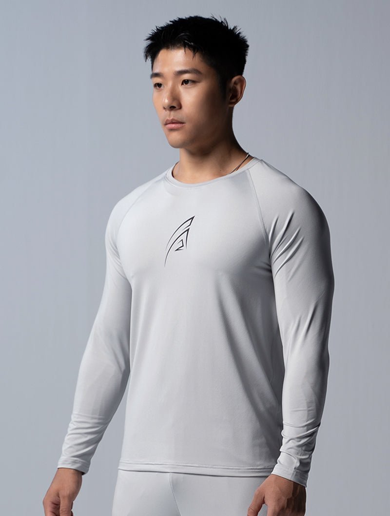 ArcTech™ 極簡核心拉克蘭袖機能上衣 (淺灰) - AROAK 機能健身服飾 | 專為健人打造