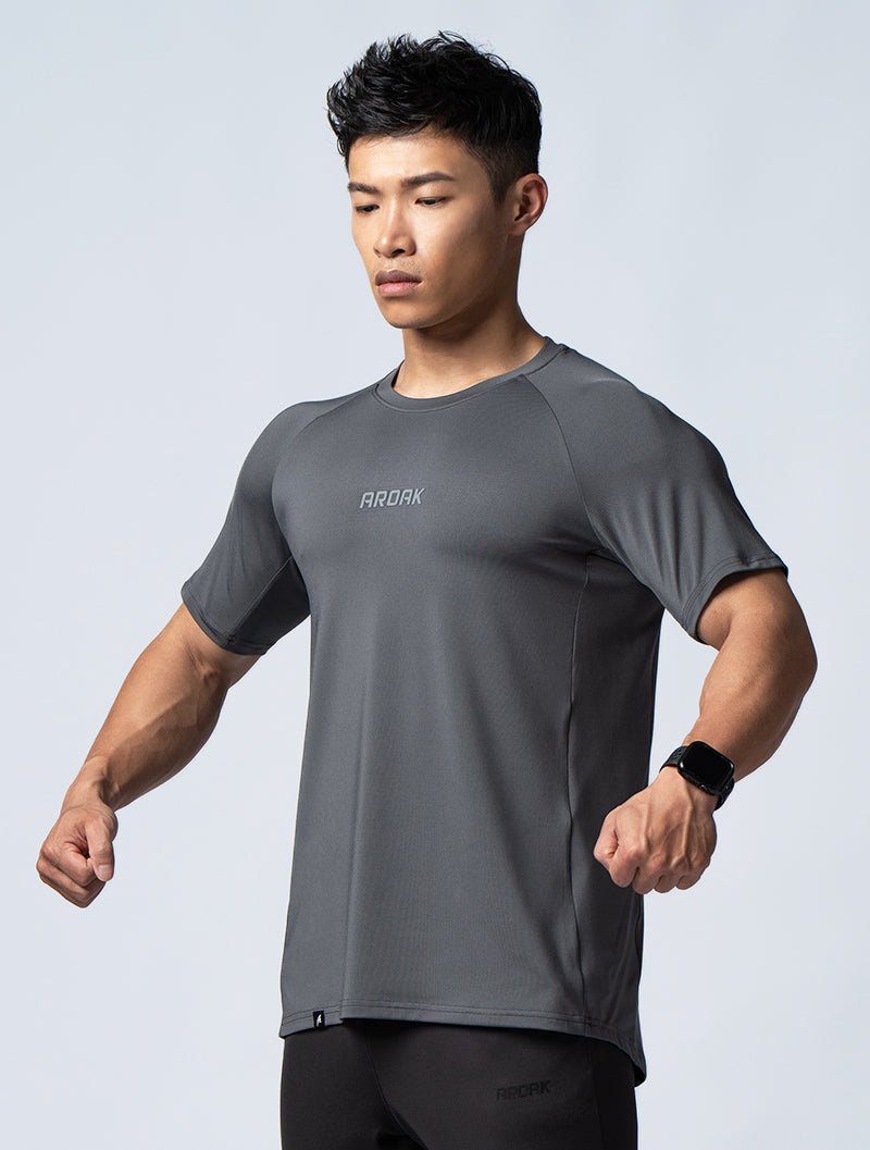ArcTech™ 機能拉克蘭短袖上衣 (鐵灰) - AROAK 機能健身服飾 | 專為健人打造
