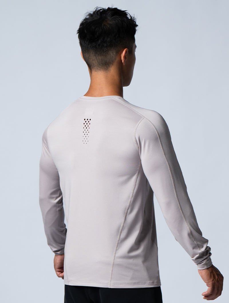 ArcTech™ 翼展式長袖訓練上衣 (銀雲灰) - AROAK 機能健身服飾 | 專為健人打造
