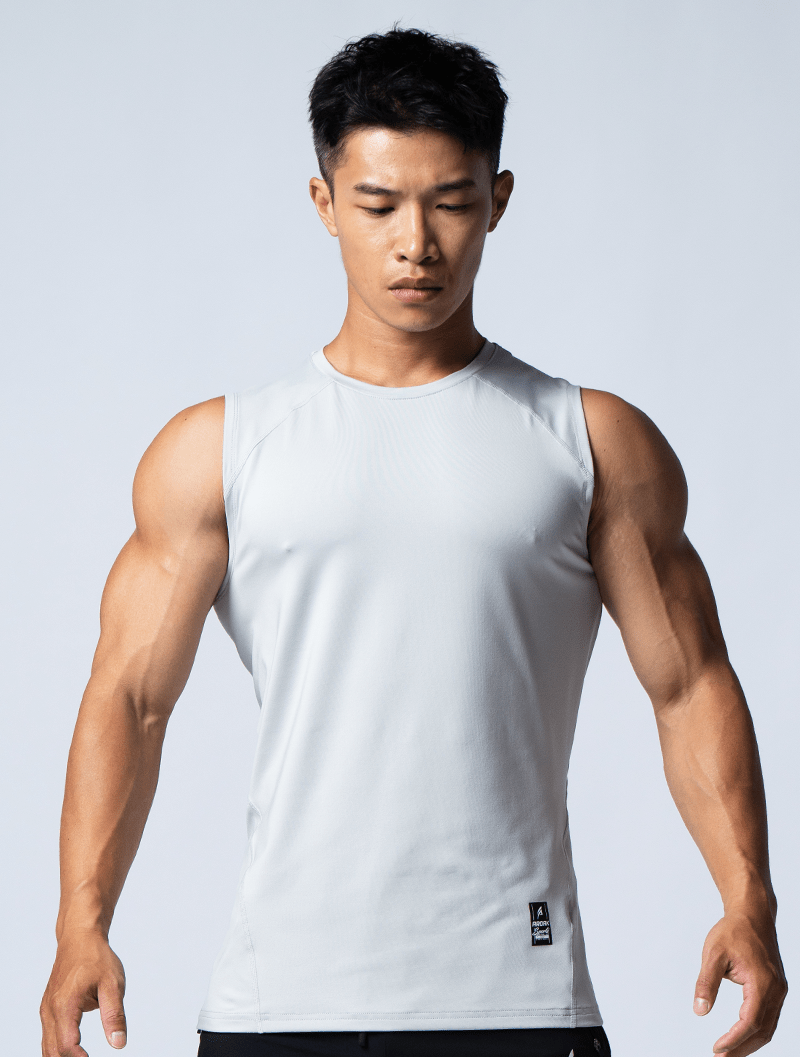 ArcTech™ 橋接式寬肩訓練背心 (淺灰) - AROAK 機能健身服飾 | 專為健人打造