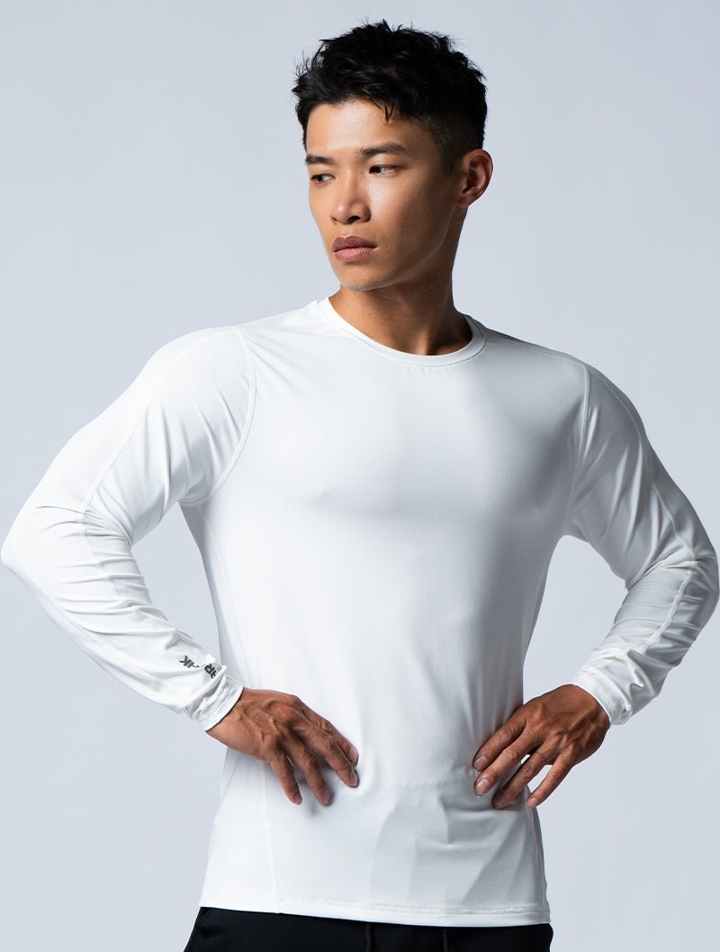 ArcTech™ 翼展式長袖訓練上衣 (白) - AROAK 機能健身服飾 | 專為健人打造