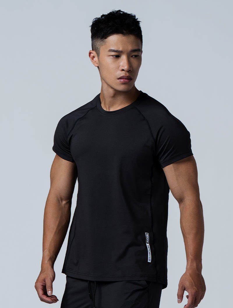 ArcTech™ Elite拉克蘭袖弧襬短袖上衣 (黑) - AROAK 機能健身服飾 | 專為健人打造