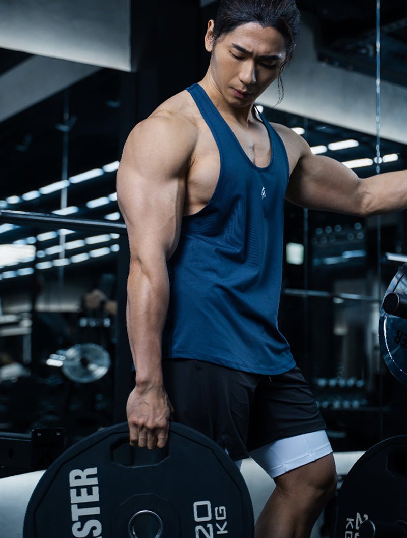 ArcTech™ Elite 細肩挖背訓練背心 (黑) - AROAK 機能健身服飾 | 專為健人打造