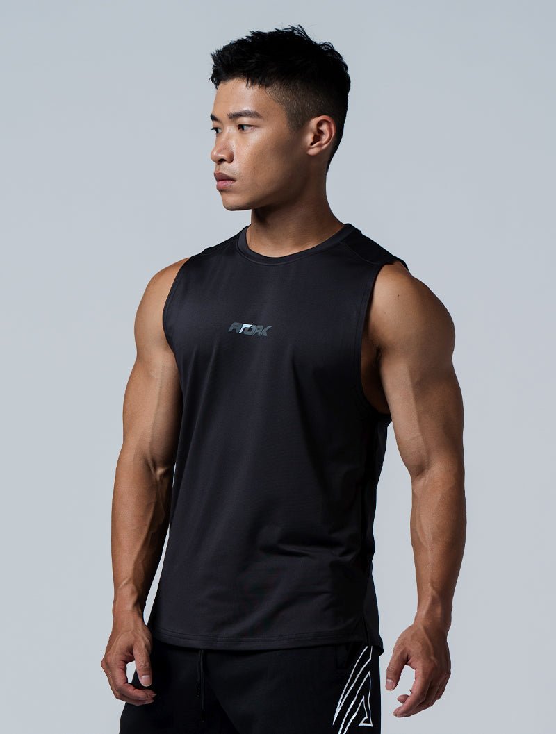 ArcTech™ Essential 剪接弧襬背心 (黑) - AROAK 機能健身服飾 | 專為健人打造