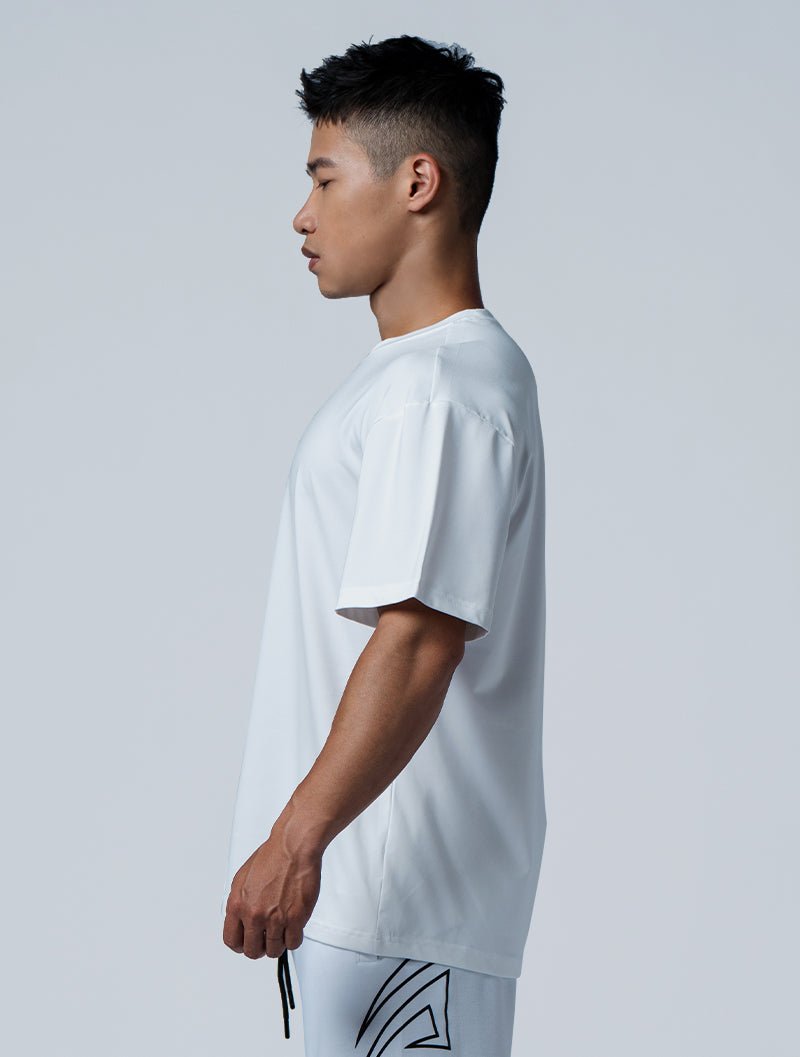 ArcTech™ Essential Oversized Fit 短袖上衣 (白) – AROAK 機能健身服飾 | 專為健人打造