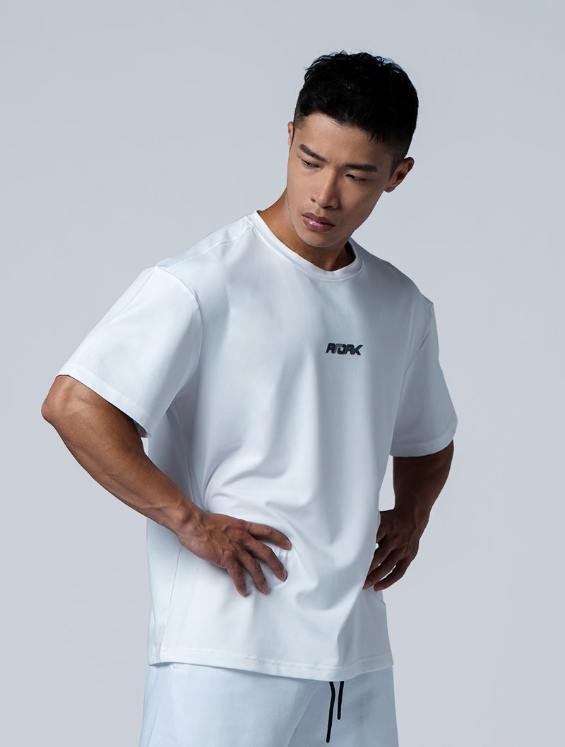 ArcTech™ Essential Oversized Fit 短袖上衣 (白) – AROAK 機能健身服飾 | 專為健人打造