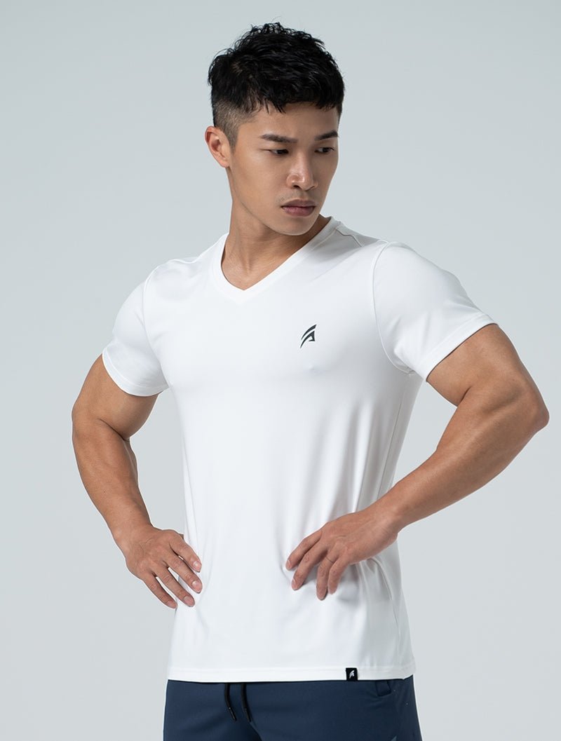 ArcTech™ V領短袖訓練上衣 (白) - AROAK 機能健身服飾 | 專為健人打造