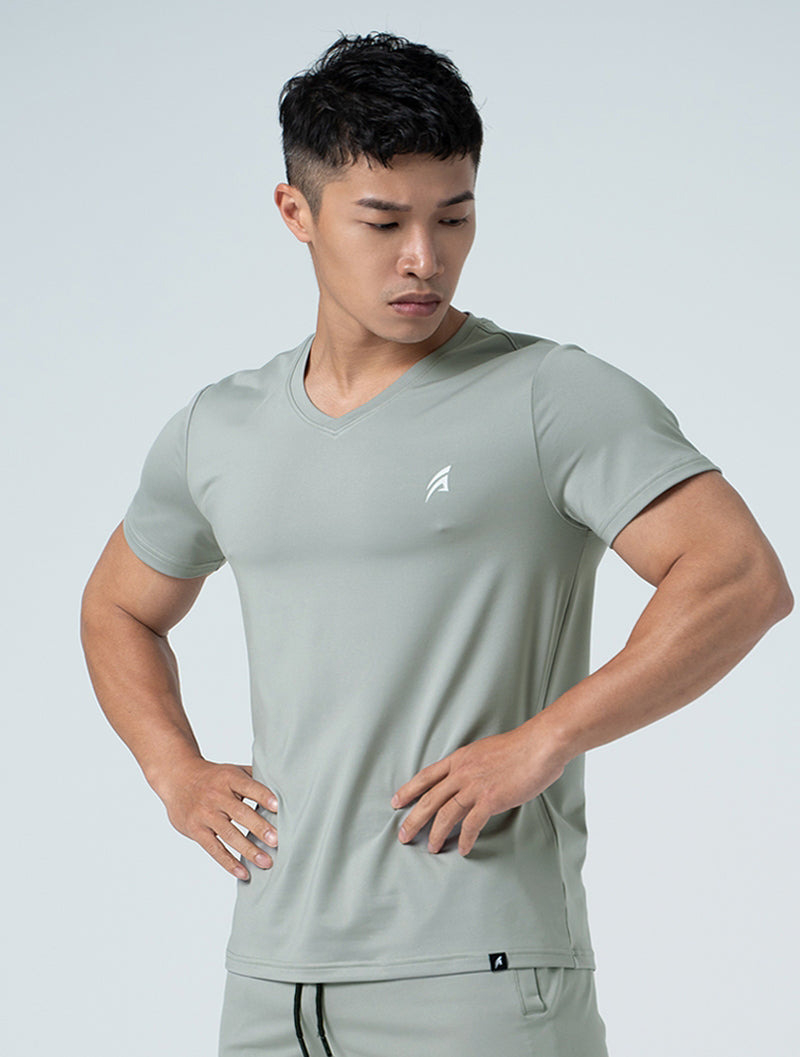 ArcTech™ V領短袖訓練上衣 (橄欖灰) - AROAK 機能健身服飾 | 專為健人打造