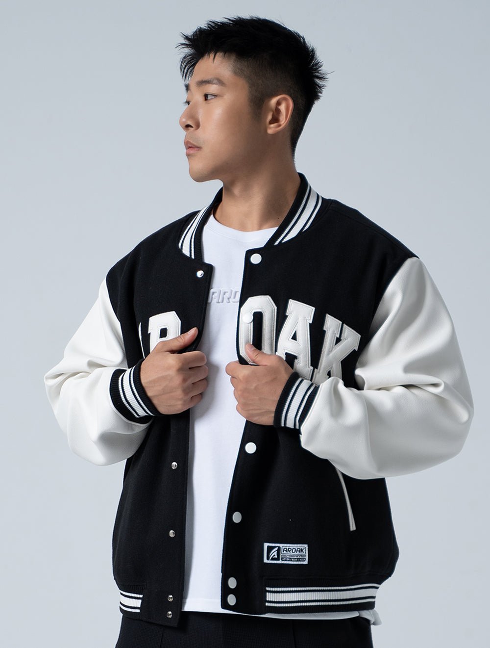 AROAK 棒球外套 (黑) - AROAK 機能健身服飾 | 專為健人打造