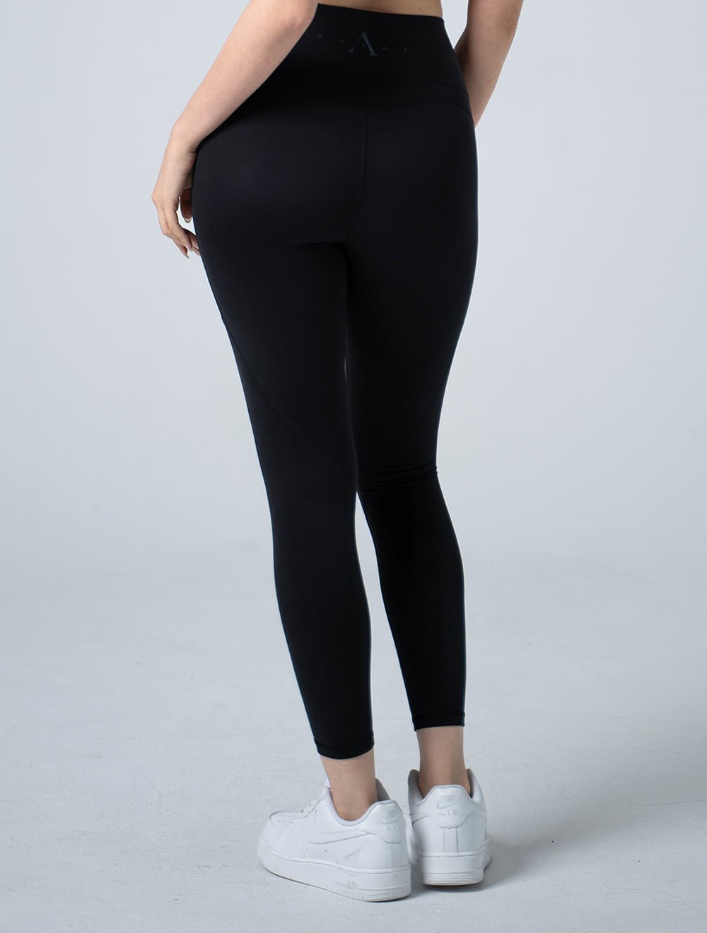 Doux™ 雕塑流線側口袋瑜珈褲25 - 2 (黑) - AROAK 機能健身服飾 | 專為健人打造