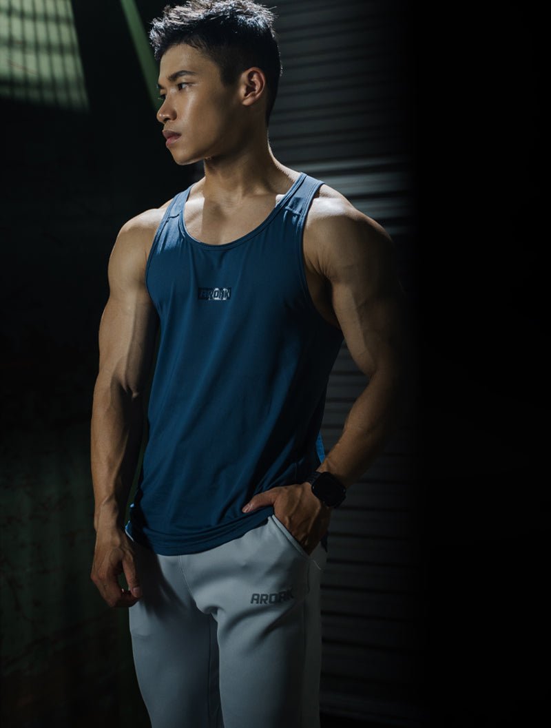FlexSmooth™剪接尼龍訓練背心 (黑) - AROAK 機能健身服飾 | 專為健人打造