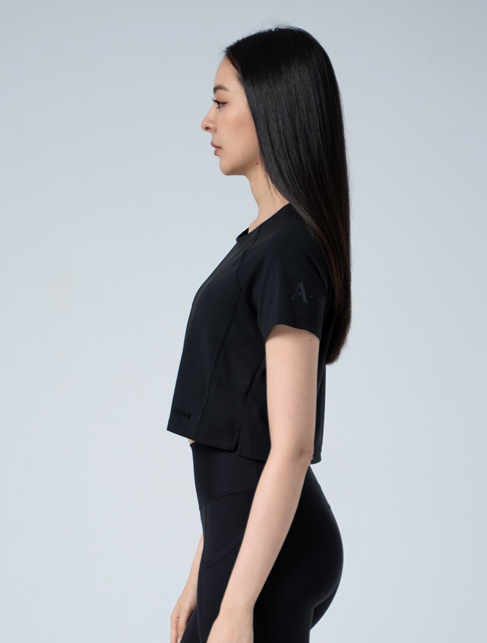 FluxFit™ 拉克蘭袖剪接短版上衣25 - 2 (黑) - AROAK 機能健身服飾 | 專為健人打造