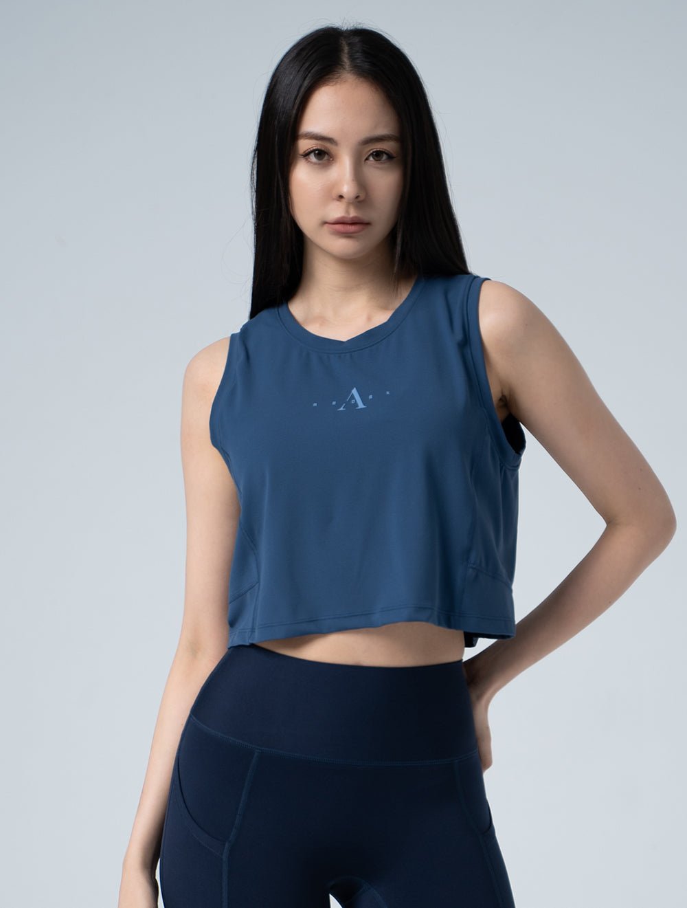 FluxFit™ 寬肩剪接短版背心25 - 2 (斜紋藍) - AROAK 機能健身服飾 | 專為健人打造